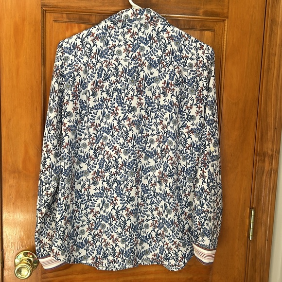 LOFT Floral Field Utility Button Down Shirt - Picture 7 of 7